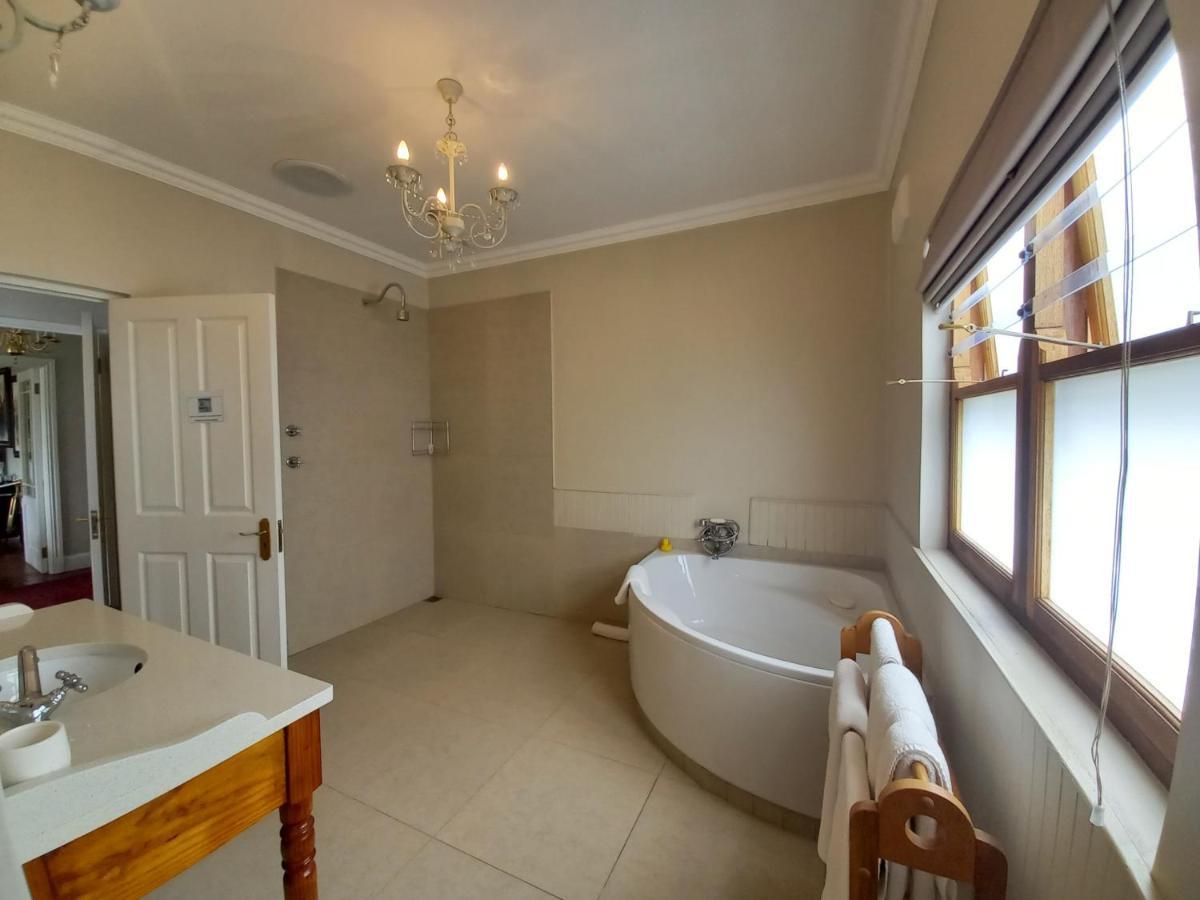 La Pension Guest House Оудсхорн Экстерьер фото