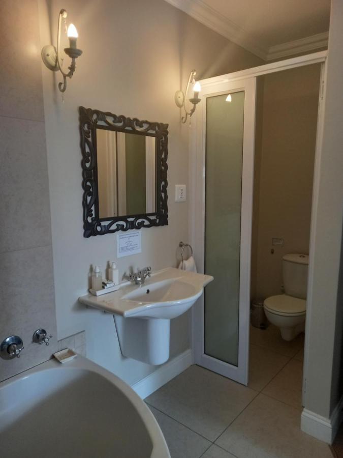 La Pension Guest House Оудсхорн Экстерьер фото